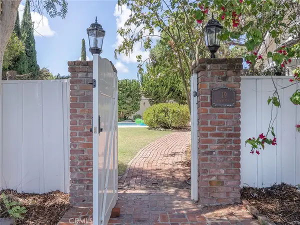 19 Strawberry Lane, Rolling Hills Estates, CA 90274