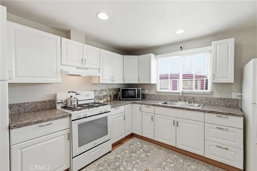 16511 Garfield Avenue #B65, Paramount, CA 90723 - #2