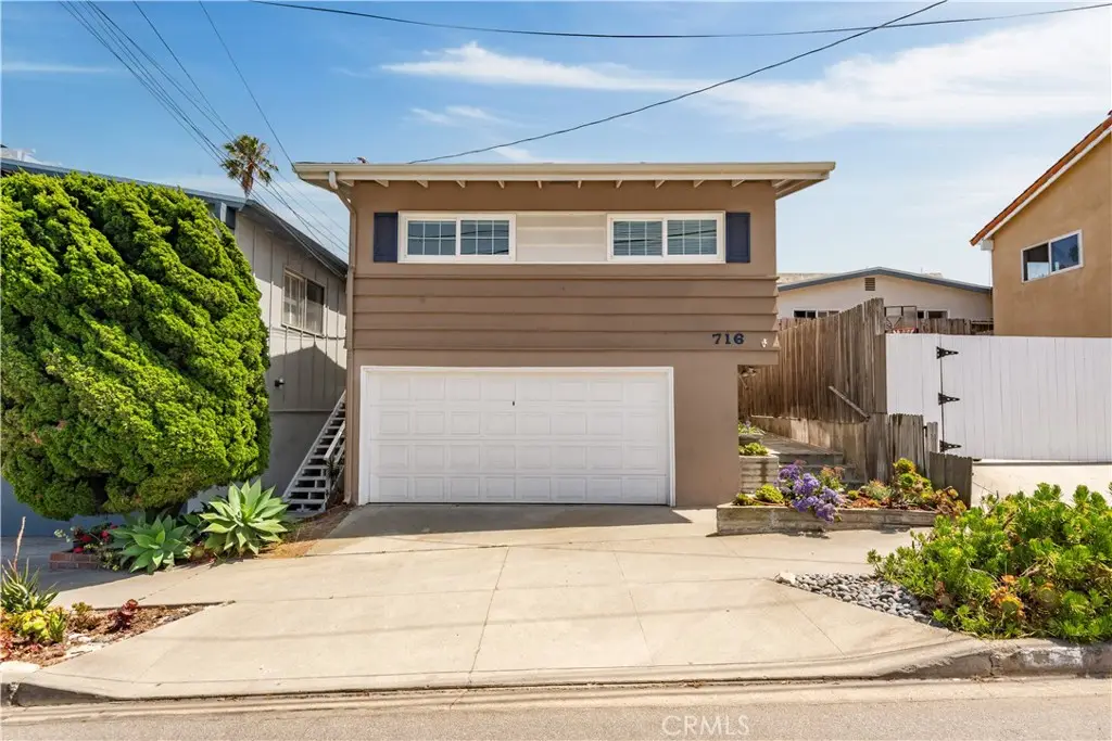 716 13th, Manhattan Beach, CA 90266 - #1