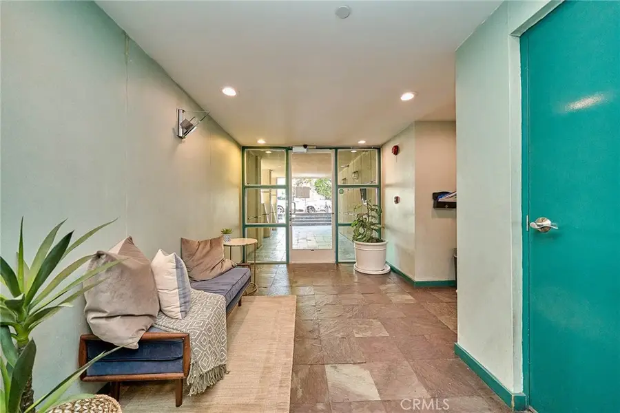 1927 Glendon Avenue #201, Los Angeles, CA 90025 - #3