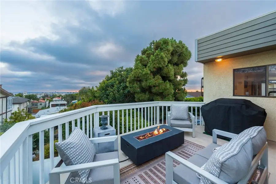 217 S Helberta Avenue #5, Redondo Beach, CA 90277 - #2
