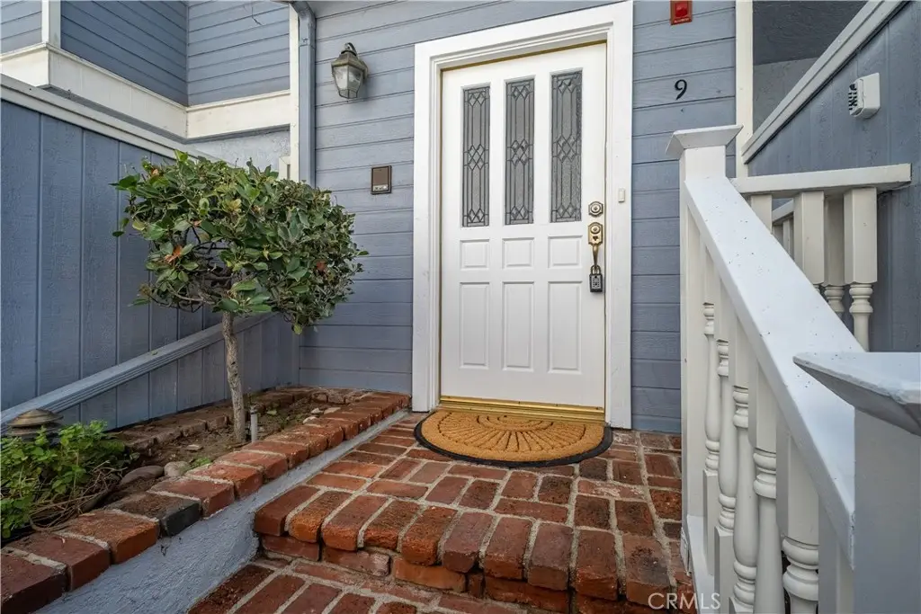 313 N Broadway #9, Redondo Beach, CA 90277 - #1