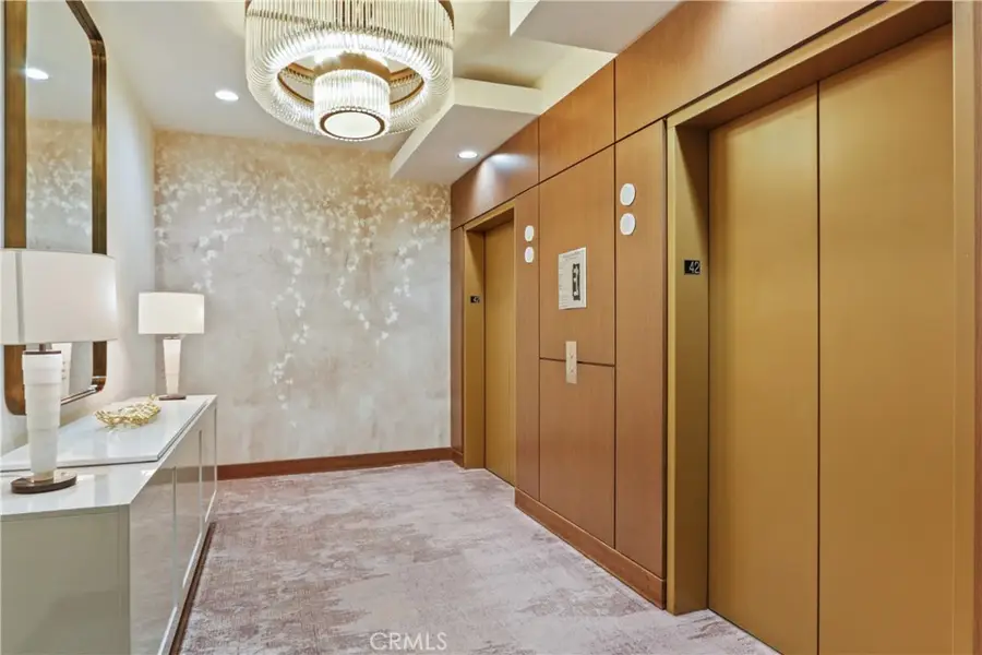 900 W Olympic Boulevard #42A, Los Angeles, CA 90015 - #2