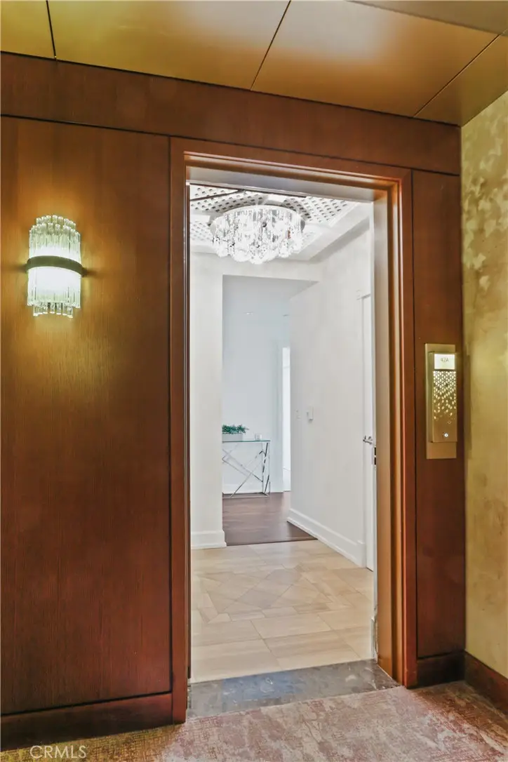 900 W Olympic Boulevard #42A, Los Angeles, CA 90015 - #3