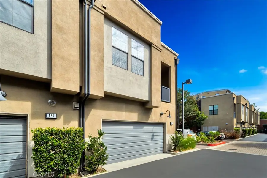 561 W Maple Avenue, Orange, CA 92868 - Image #2