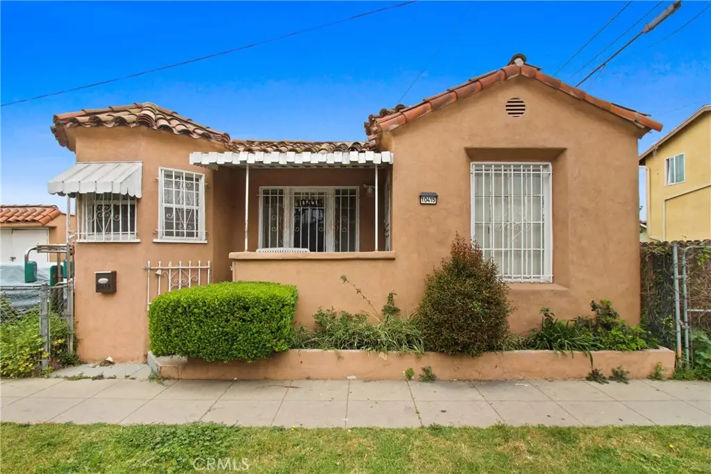 159 E 105th Street, Los Angeles, CA 90003 - Image #1