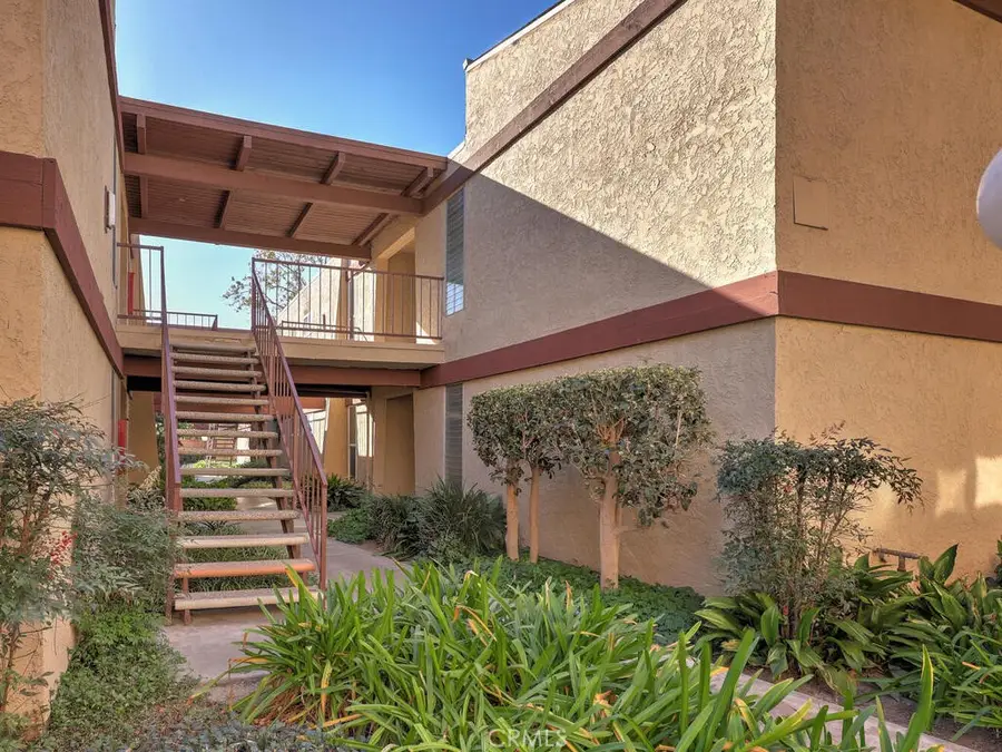 1010 Macarthur Boulevard #16, Santa Ana, CA 92707 - Image #2