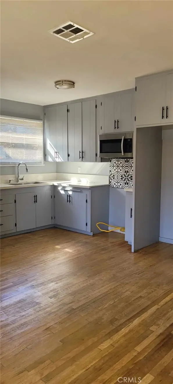 8503 Newcastle Avenue, Northridge, CA 91325 - Image #2