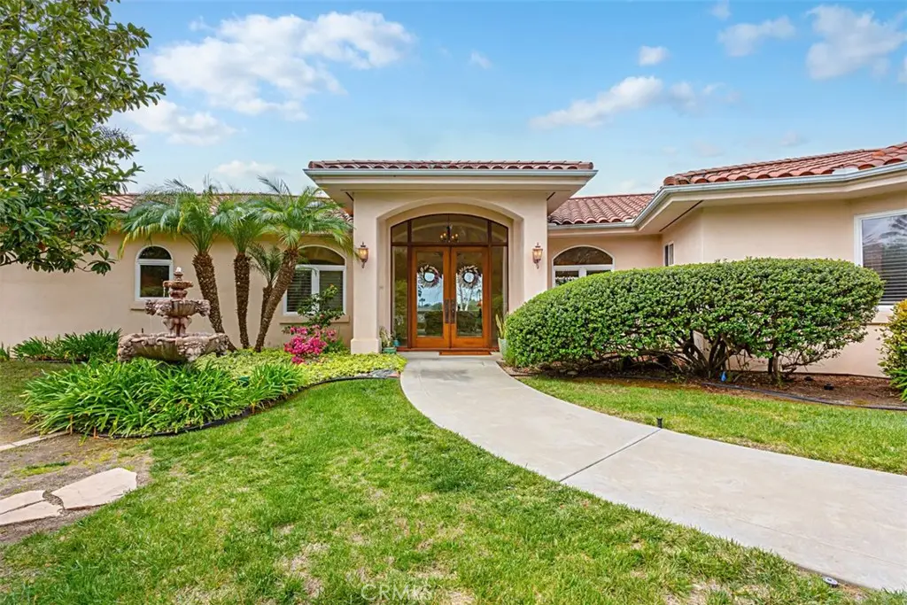 1166 Arroyo Pacifica, Fallbrook, CA 92028 - #1