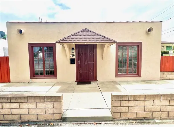 714 E Chapman Avenue, Fullerton, CA 92831