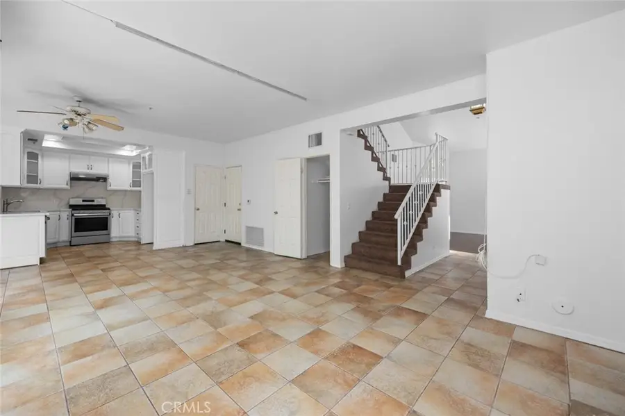 7527 Tampa Avenue #1, Reseda, CA 91335 - Image #3