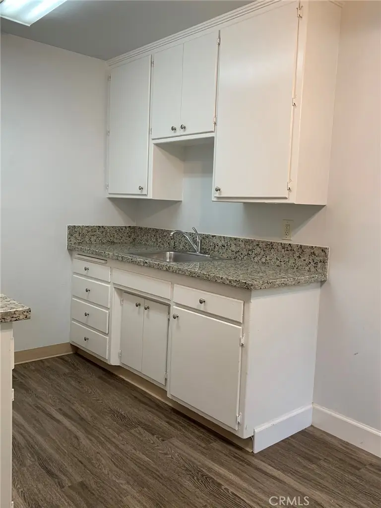 2700 32nd Street, Sacramento, CA 95817 - Image #2