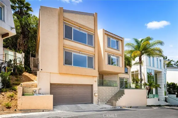 3751 Prestwick Drive, Los Angeles, CA 90027