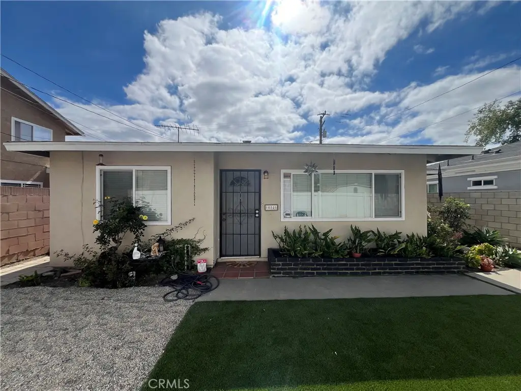 10842 Pine Street, Los Alamitos, CA 90720 - Image #1