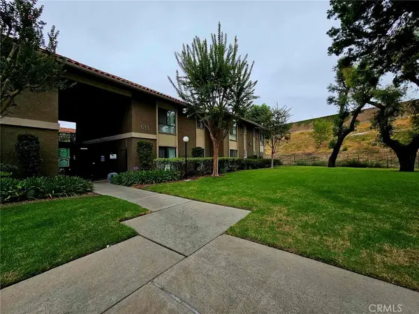 611 La Veta Park Circle #CI228, Orange, CA 92868