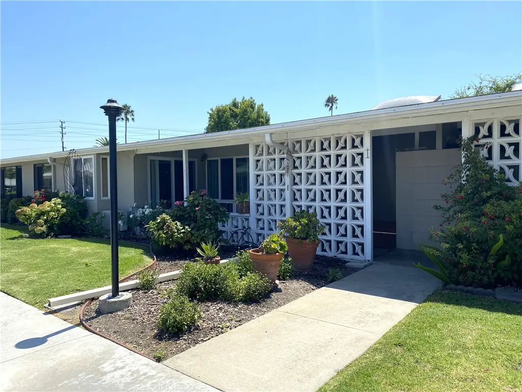 13962 El Dorado Dr., M2-60i, Seal Beach, CA 90740 - #1