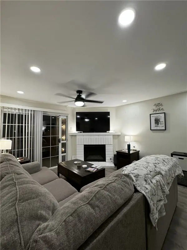 2380 W Orangethorpe Avenue #14, Fullerton, CA 92833