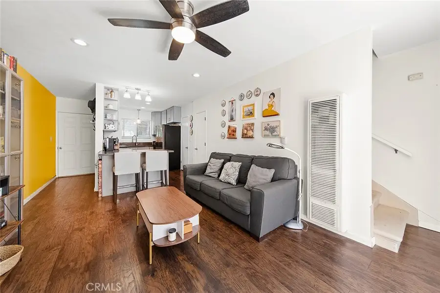 1260 E 4th Street #6, Long Beach, CA 90802 - Image #3