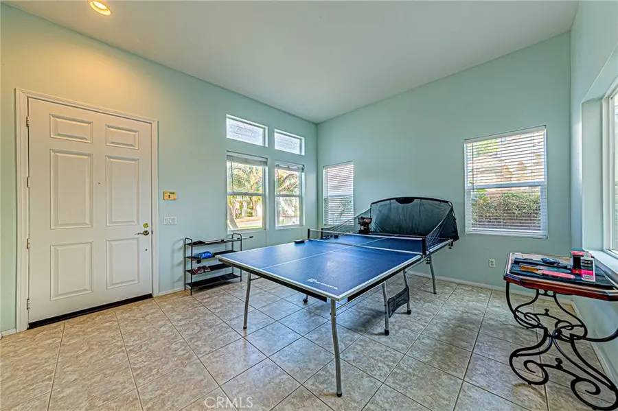 30160 Holmby Court, Castaic, CA 91384 - Image #3