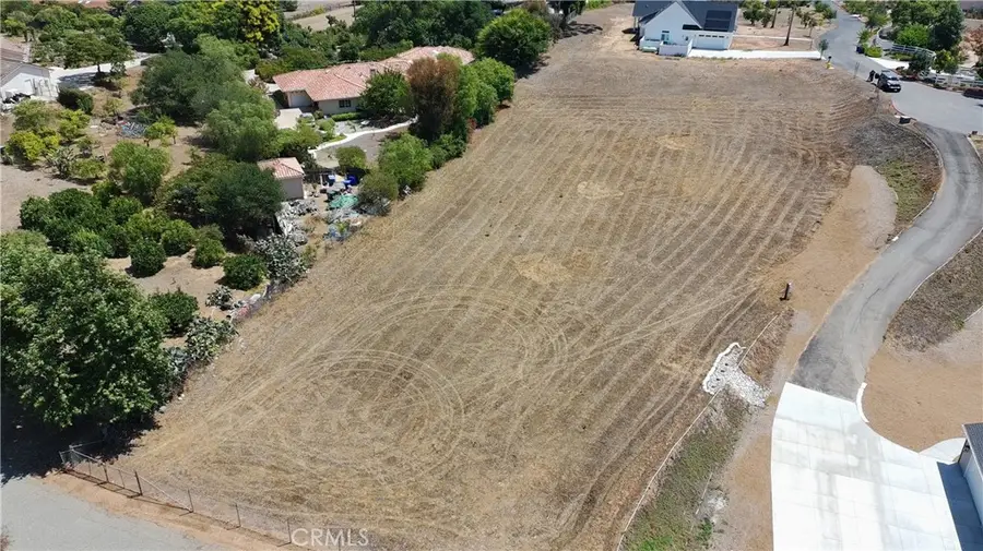 1916 Gray Rabbit Hollow Lane, Fallbrook, CA 92028 - Image #2