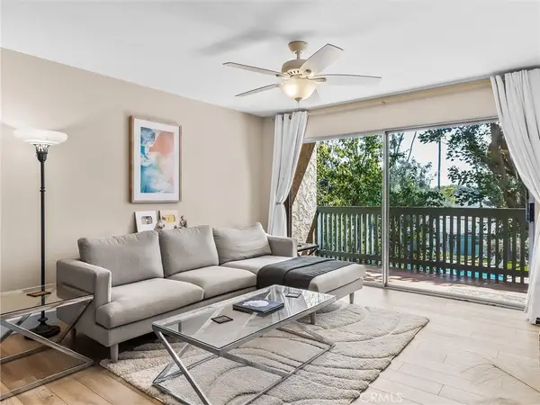 576 N Bellflower Boulevard #209, Long Beach, CA 90814