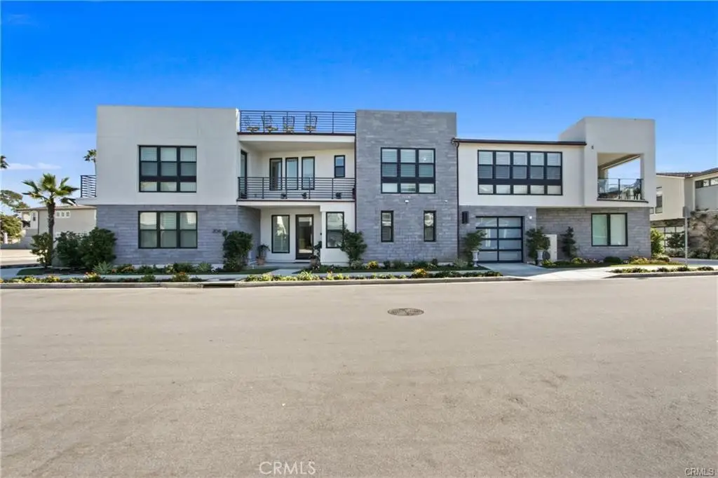 208 Ocean Place, Seal Beach, CA 90740 - Image #1