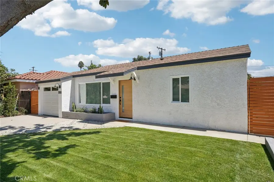 1205 English, Santa Ana, CA 92703 - #3