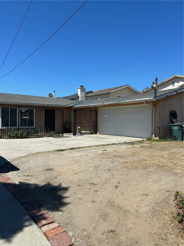 10413 Buford Avenue, Inglewood, CA 90304 - #1