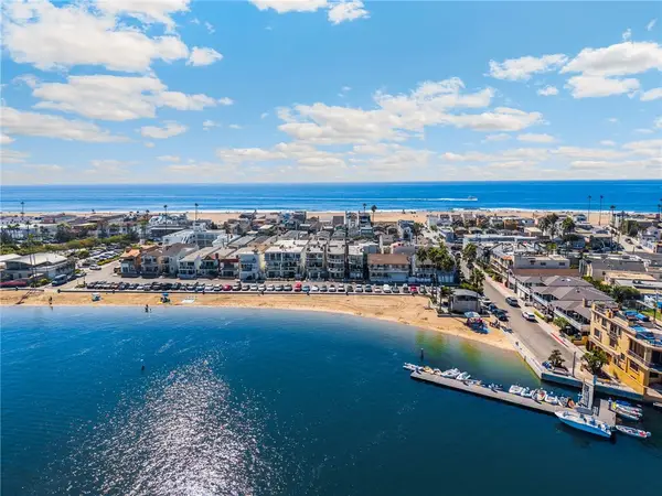 1819 1/2 W Bay Avenue #B, Newport Beach, CA 92663