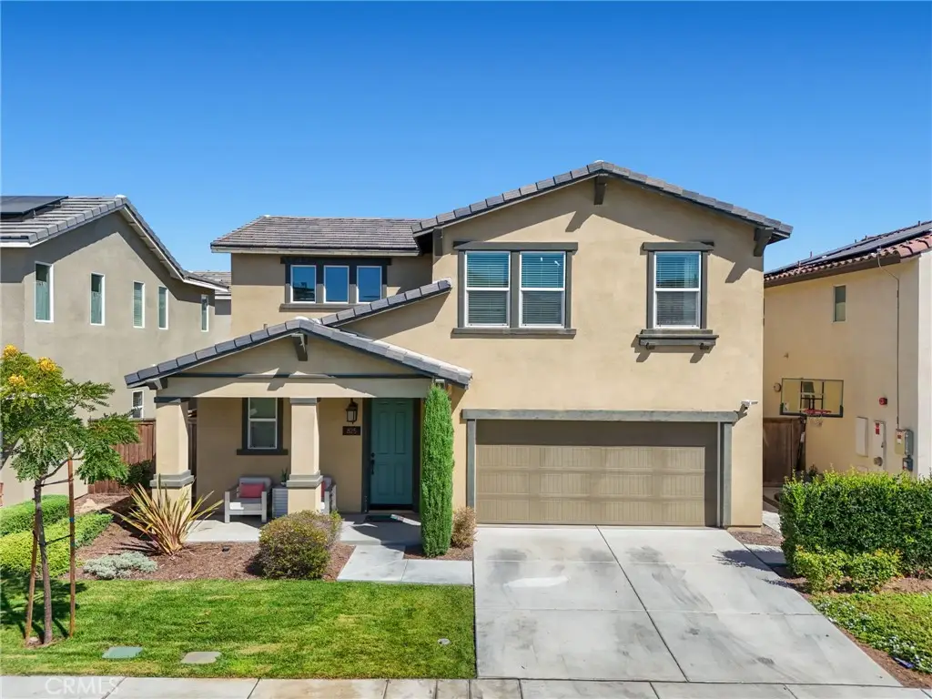 825 Sweetbay Lane, Los Angeles, CA 90059 - Image #1