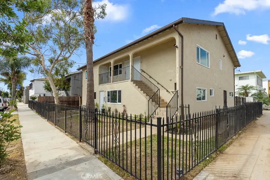 943 N Washington Place #4, Long Beach, CA 90813 - Image #2