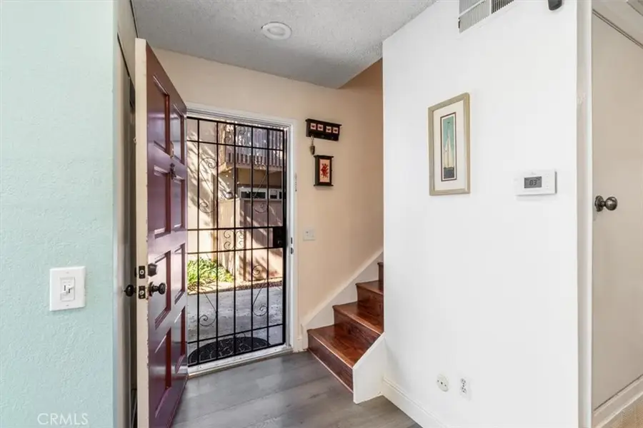 1084 Cabrillo Park # B, Santa Ana, CA 92701 - Image #3