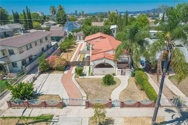 203 N Kingsley, Los Angeles, CA 90004