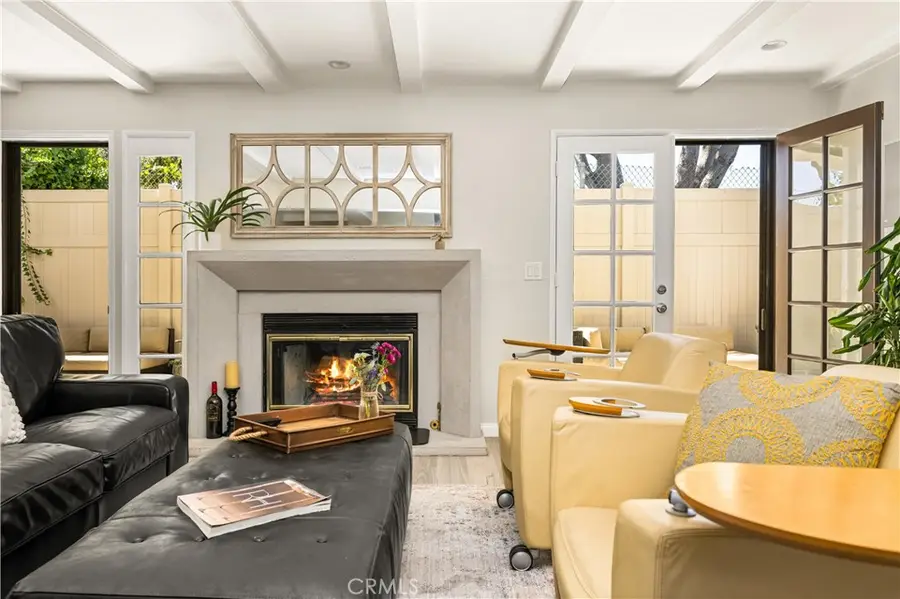 111 Geneva Walk, Long Beach, CA 90803 - Image #2