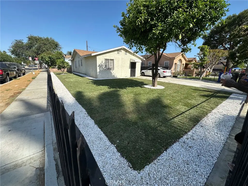 6000 Vinevale, Maywood, CA 90270 - #1