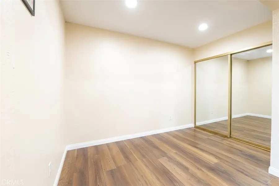 1030 W Macarthur Boulevard #21, Santa Ana, CA 92707 - Image #3