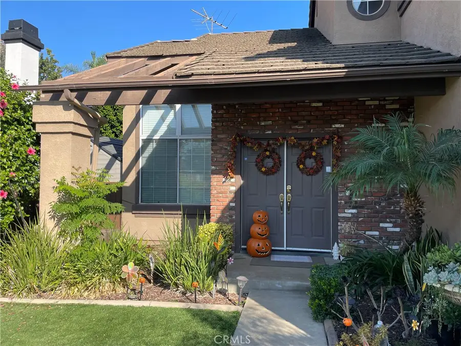 2621 Grove Avenue, Corona, CA 92882 - Image #2