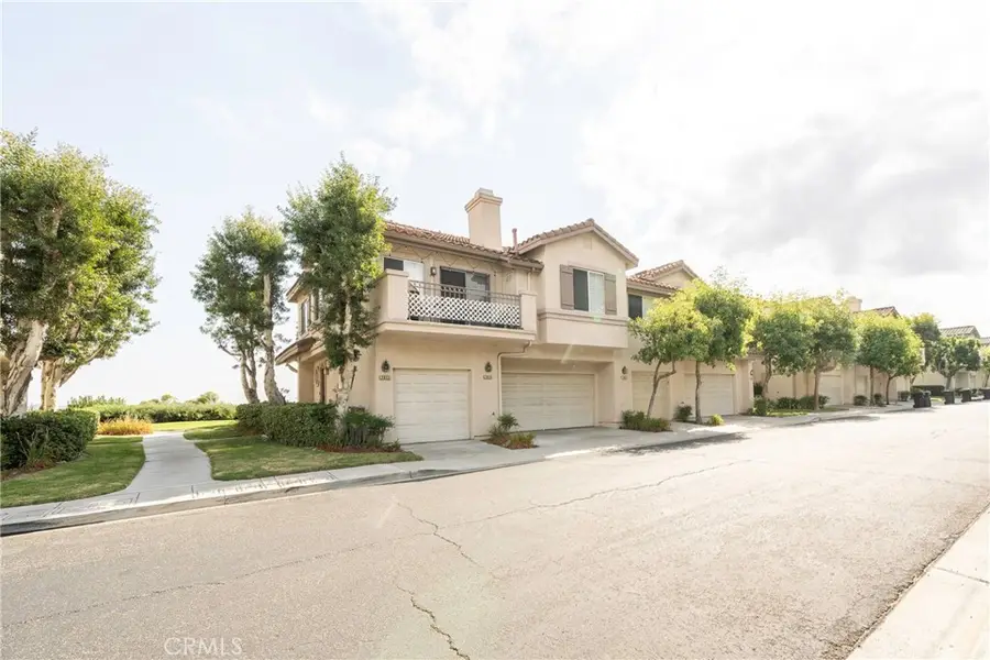 7917 E Viewrim, Anaheim Hills, CA 92808 - Image #2