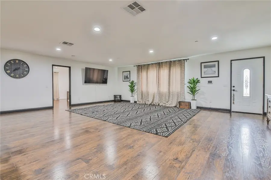 1019 W Arbutus, Compton, CA 90220 - Image #3