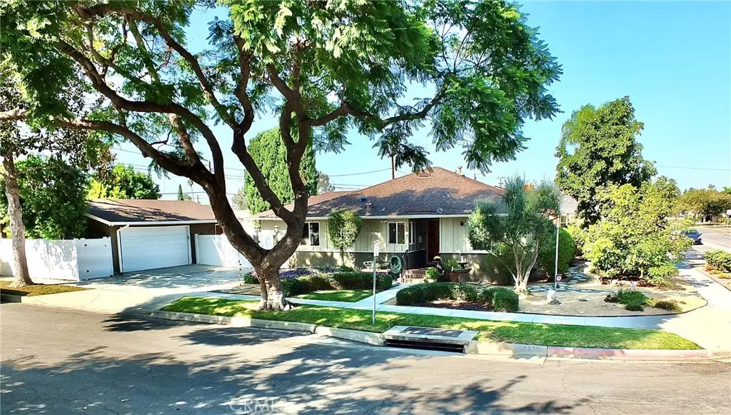 5275 E Mezzanine Way, Long Beach, CA 90808 - #1