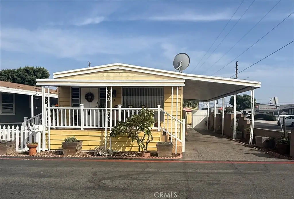 17705 S Western #16, Gardena, CA 90248 - Image #1