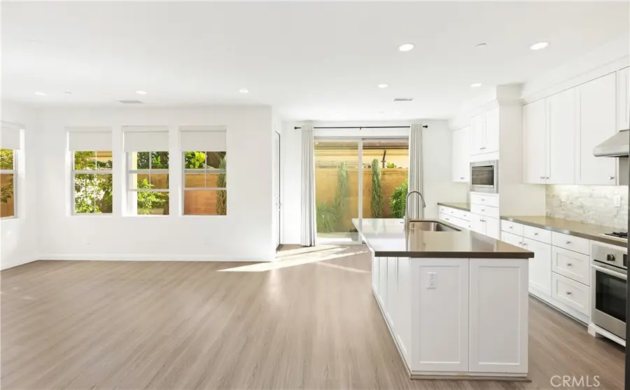 128 Full Sun, Irvine, CA 92618 - Image #2