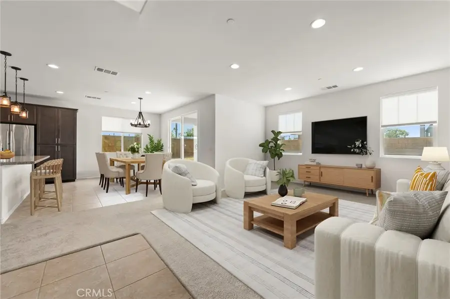 636 S Lakeshore Drive, Anaheim, CA 92806 - Image #2