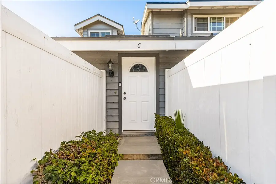 1062 Walnut Street #C, Tustin, CA 92780 - Image #2