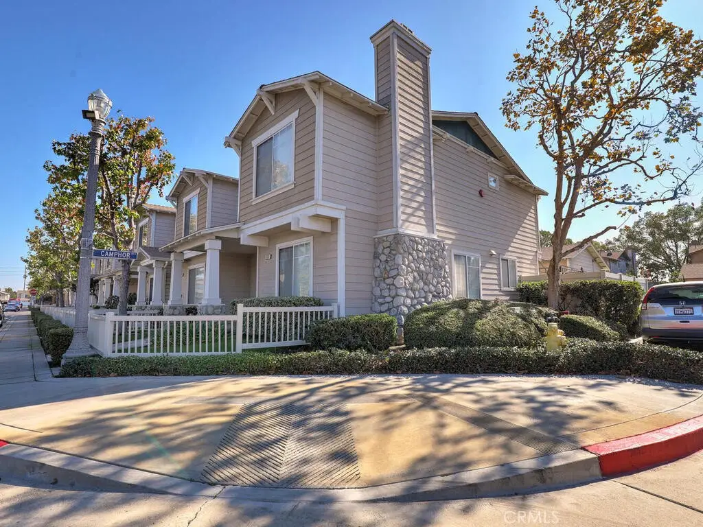 930 E Chestnut Street, Anaheim, CA 92805 - #1