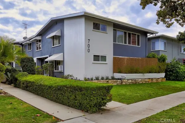 700 E Carson Street E #4, Long Beach, CA 90807