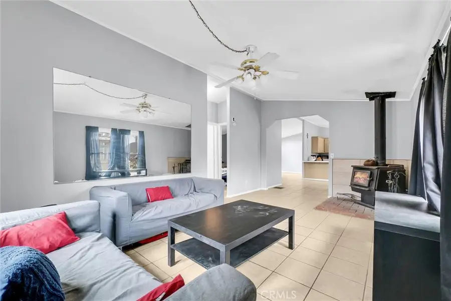 5827 Cambria, Phelan, CA 92371 - Image #2