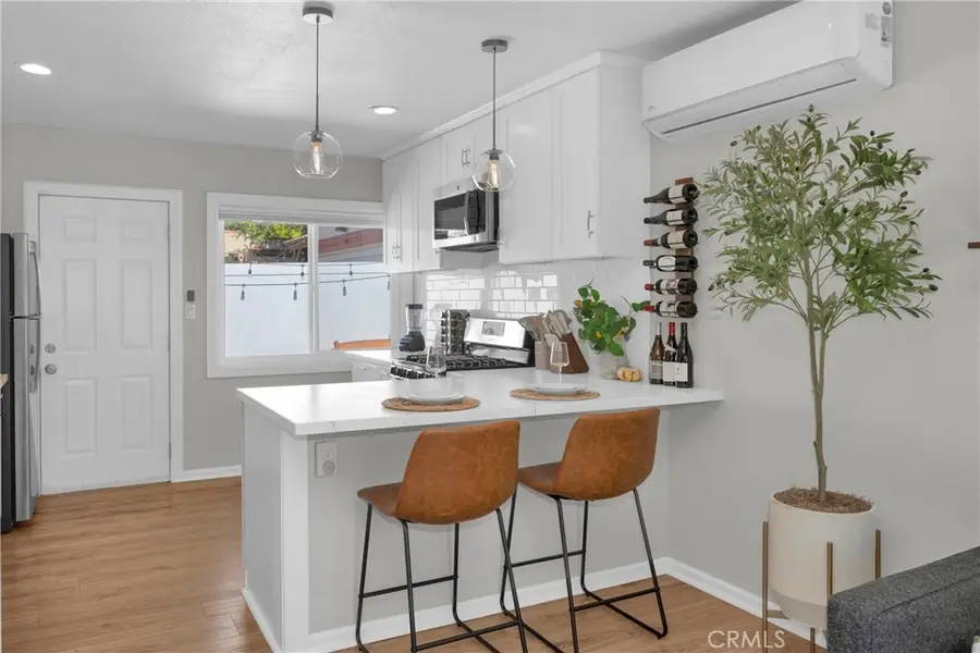 2701 E 17th Street E, Long Beach, CA 90804 - Image #2