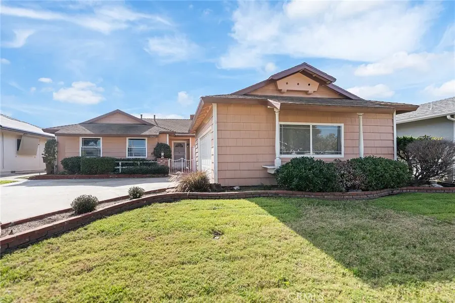 12162 Quartz, Garden Grove, CA 92843 - Image #2