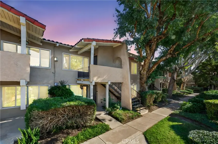 13722 Red Hill #20, Tustin, CA 92780 - Image #2